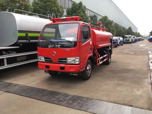 福瑞卡4.5吨消防洒水车发往安徽合肥