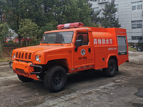森林供水车