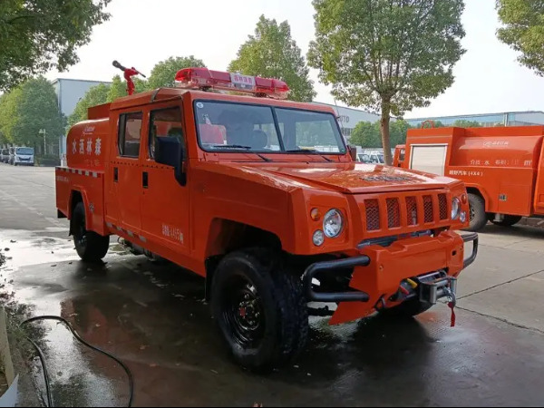森林供水车